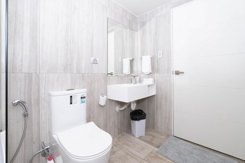 Luxury Villa Darlington - Vine - Accommodation Search 35