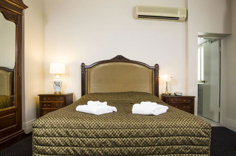 Royal Exhibition Hotel - Accommodation Search 30