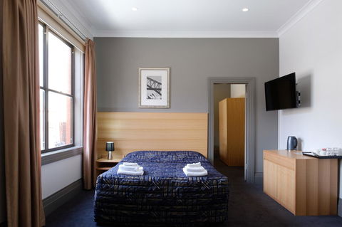 Royal Exhibition Hotel - Accommodation Search 0