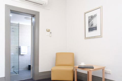 Royal Exhibition Hotel - Accommodation Search 20