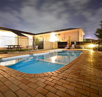 Winning Post Motor Inn - Accommodation Search