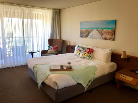 Charlesworth Bay Beach Resort - Accommodation Search 2