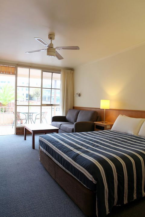 Summerhill Motor Inn - Accommodation Search 33