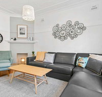 Seaspray - Manly beach apartment close to the sand - Accommodation Search