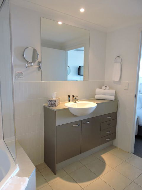 BASE Holidays - Ettalong Beach Premium Apartments - Accommodation Search 20