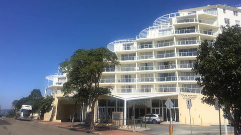 BASE Holidays - Ettalong Beach Premium Apartments - Accommodation Search 0