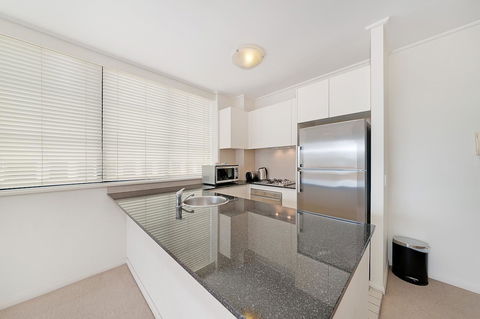 Wyndel Apartments - Apex North Sydney - Accommodation Search 5