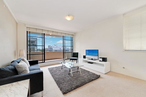 Wyndel Apartments - Apex North Sydney - Accommodation Search 6