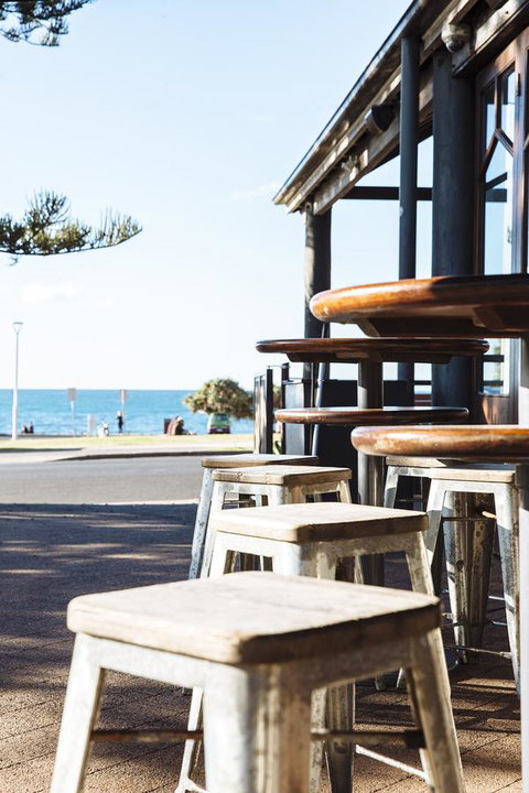 Beach Hotel Resort - Accommodation Search 37