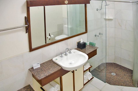 Beach Hotel Resort - Accommodation Search 33