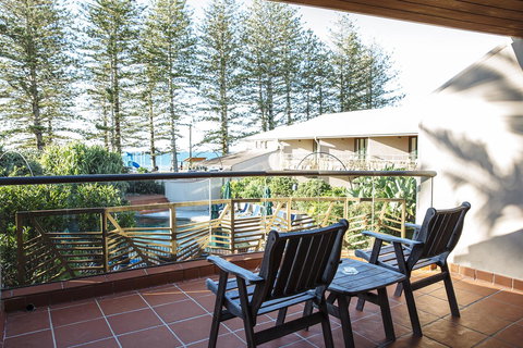 Beach Hotel Resort - Accommodation Search 2
