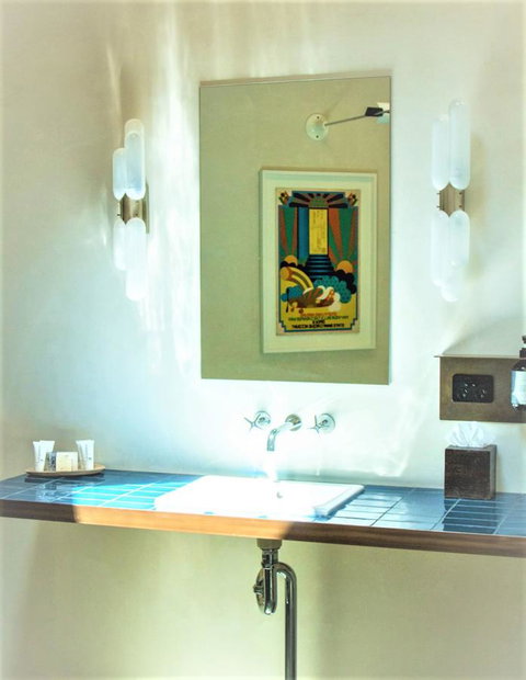 Beach Hotel Resort - Accommodation Search 7