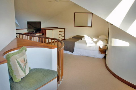 Beach Hotel Resort - Accommodation Search 28