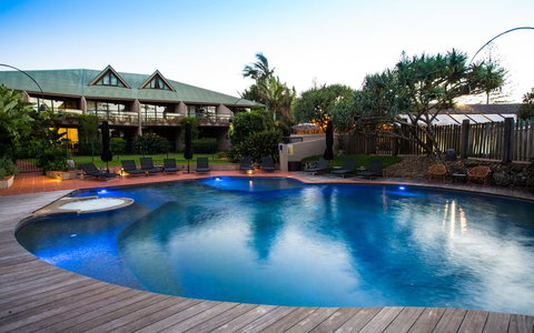 Beach Hotel Resort - Accommodation Search 30