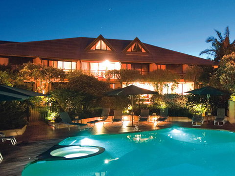 Beach Hotel Resort - Accommodation Search 25