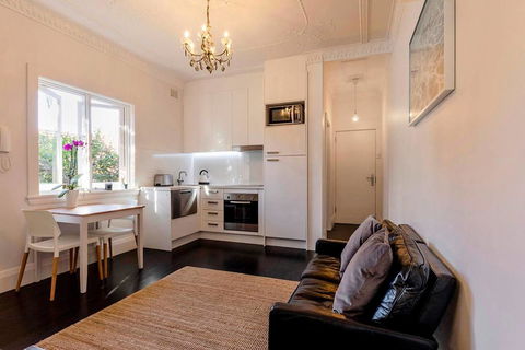 BONDI BEACH PRIME 1 Bedroom + Sunroom - Accommodation Search 0