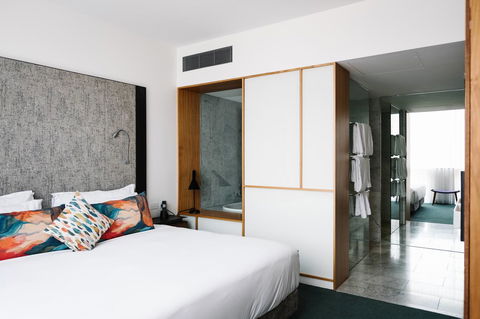 The Old Clare Hotel, Independent Collection By EVT - Accommodation Search 21