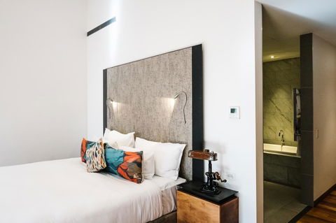 The Old Clare Hotel, Independent Collection By EVT - Accommodation Search 18