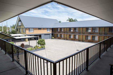 Coastal Bay Motel - Accommodation Search 36