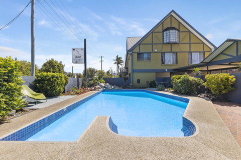 Coastal Bay Motel - Accommodation Search 1