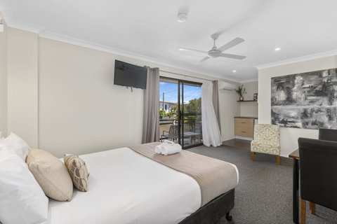 Coastal Bay Motel - Accommodation Search 2
