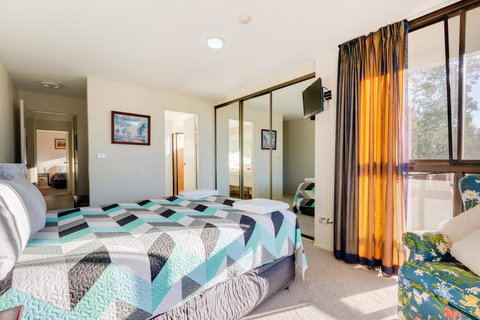 Pacific Towers Beach Resort - Accommodation Search 27