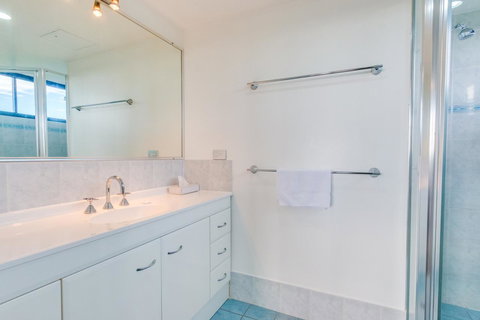 Pacific Towers Beach Resort - Accommodation Search 36