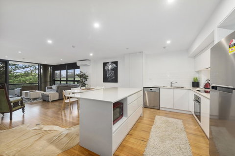 Pacific Towers Beach Resort - Accommodation Search 6