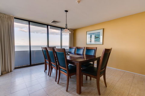 Pacific Towers Beach Resort - Accommodation Search 24