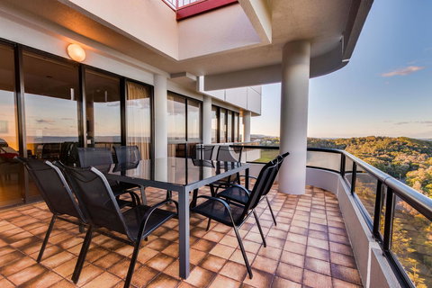 Pacific Towers Beach Resort - Accommodation Search 12