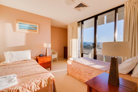 Pacific Towers Beach Resort - Accommodation Search 19