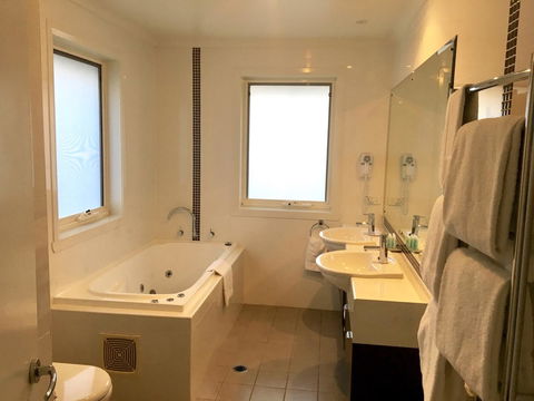 Encore Apartments - Accommodation Search 3