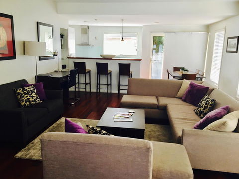 Encore Apartments - Accommodation Search 1