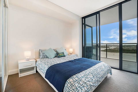 Cozy Apartment With Water View Plus Winter Garden - Accommodation Search 13