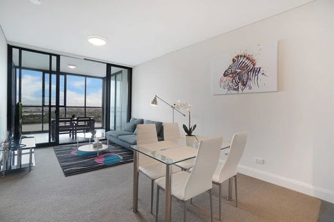 Cozy Apartment With Water View Plus Winter Garden - Accommodation Search 0