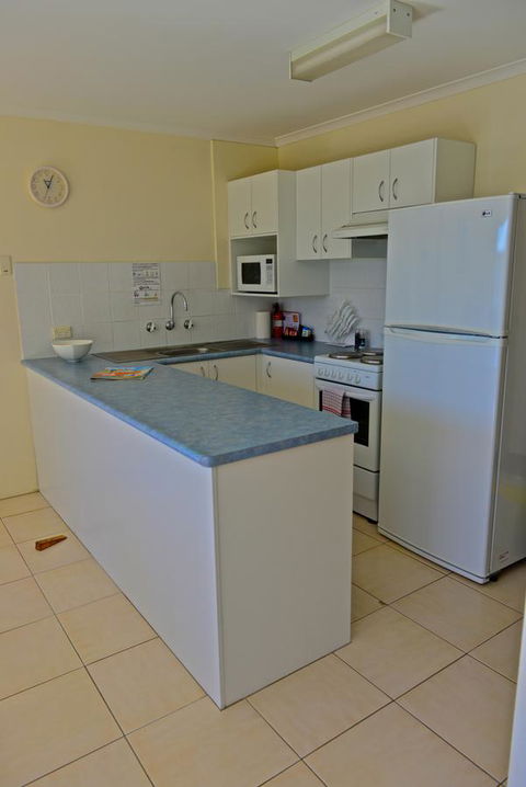 Beach House Holiday Apartments - Accommodation Search 12