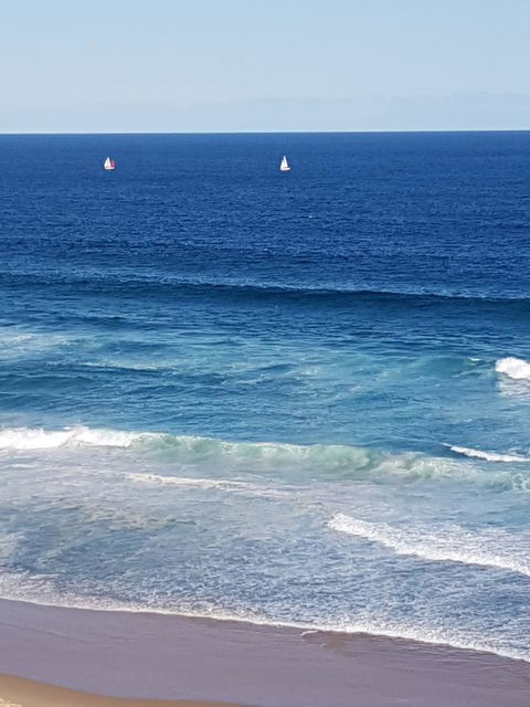Arena Luxury Beachfront Apartment - Accommodation Search 21