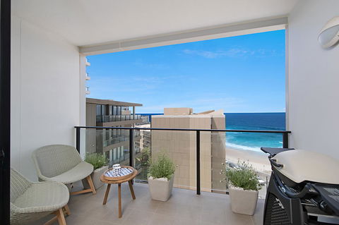 Arena Luxury Beachfront Apartment - Accommodation Search 14