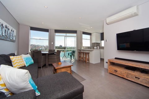Gorgeous Coogee Views 2 Beds WT21 - Accommodation Search 0