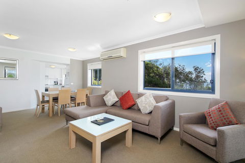 South Pacific Apartments - Accommodation Search 10