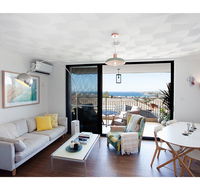 Ocean views and sea breezes over Bondi Beach - Accommodation Search