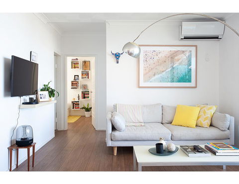Ocean Views And Sea Breezes Over Bondi Beach - Accommodation Search 10