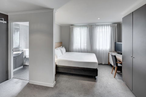 Adina Apartment Hotel Chippendale - Accommodation Search 1