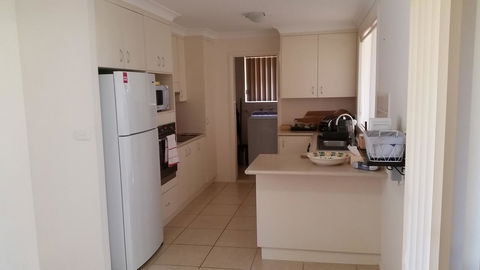 Twin Palms Holiday House At Lighthouse - Accommodation Search 6