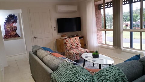 Twin Palms Holiday House At Lighthouse - Accommodation Search 3