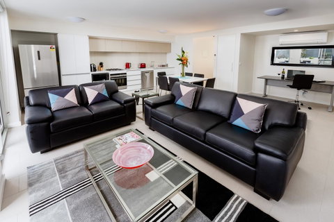 Hamilton Executive Apartments - Accommodation Search 35