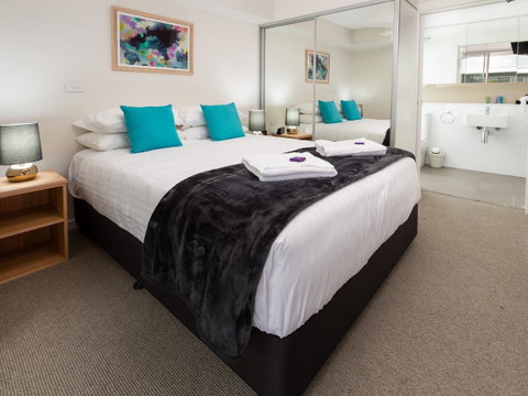 Hamilton Executive Apartments - Accommodation Search 13