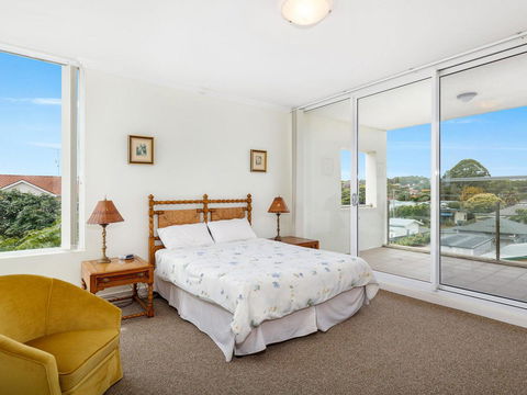 Regatta 13 - Accommodation Search 7