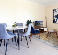 Stay in the heart of Randwick with style - Accommodation Search
