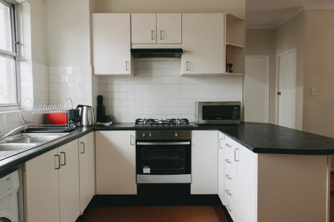 Lotus Stay Manly - Apartment 29B - Accommodation Search 4